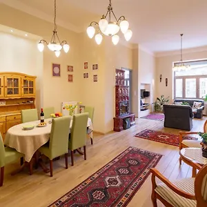 Appartamento Jewel In Buda, Budapest